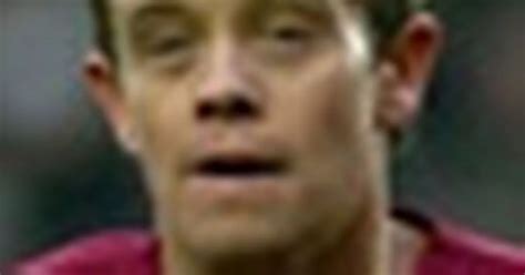 Former Aston Villa Star Lee Hendrie Signs For Redditch United