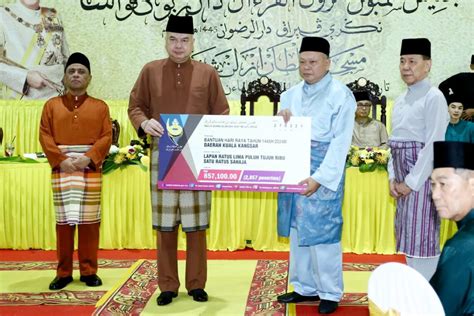 Sultan Nazrin Berangkat Ke Majlis Sambutan Nuzul Al Quran Utusan Malaysia