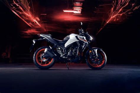 Yamaha Mt Price In India Colours Mileage Specs And Competitors