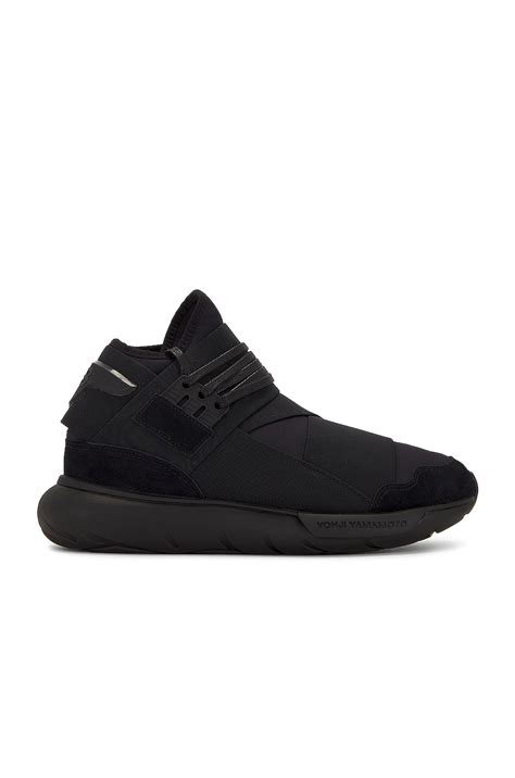 Y 3 Yohji Yamamoto Qasa In Black Fwrd