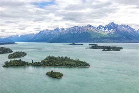 Journey through Lake Clark National Park in Photos – Earth Trekkers