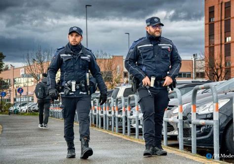 Modena Comune Sostituisce 45 Pistole Della Polizia Locale Costo