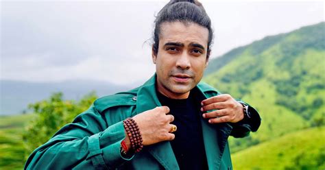 Jubin Nautiyal Biography Age Height Girlfriend Parents Net Worth