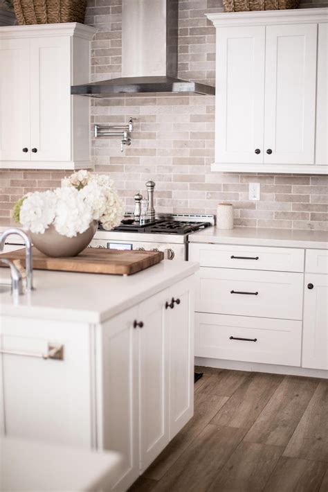 White Kitchen Cabinets Hardware Ideas for Large Space | Lifestyle and ...