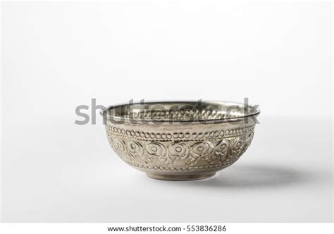 652 Old Style Ornament Silver Bowl Images, Stock Photos, 3D objects ...