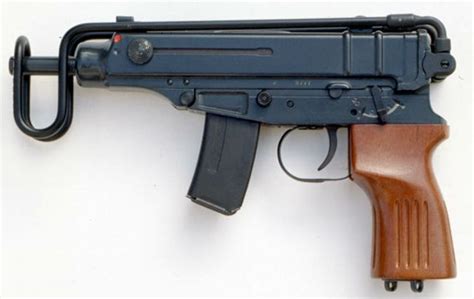 Skorpion Vz61 Modern Firearms Encyclopedia Of Modern Fire Arms