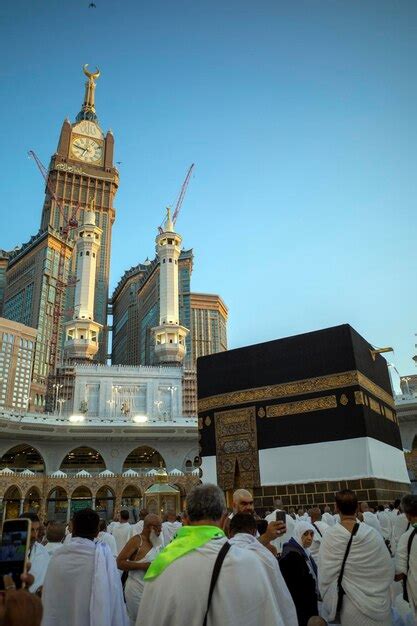 La Kaaba Donde Los Peregrinos Del Hajj Y La Umrah Realizan El Tawaf Con