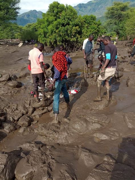 Mafuriko Chesogon Watu 15 Wafariki Dunia 22 Hawajulikani Waliko