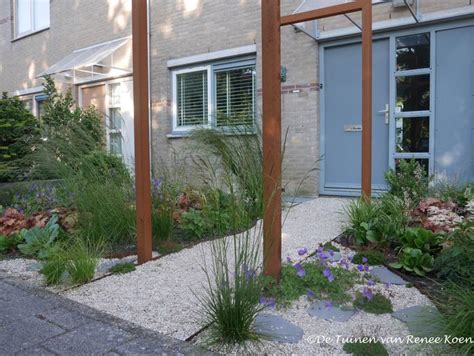 Voortuin Met Pergola Van Cortenstaal Voortuin Groen Pergola