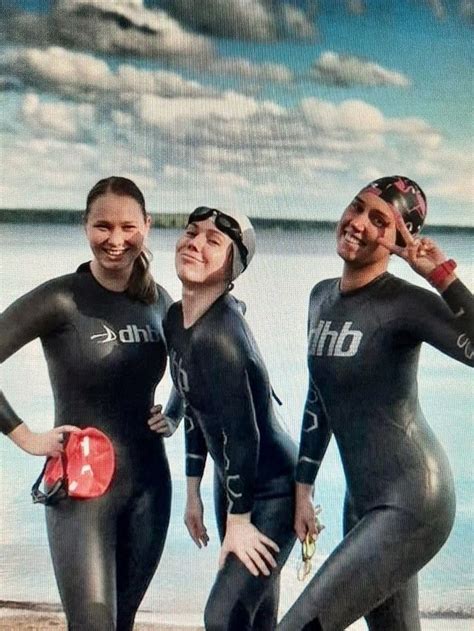 WonderfulinWetsuits Womens Wetsuit Triathlon Women Swimming Funny