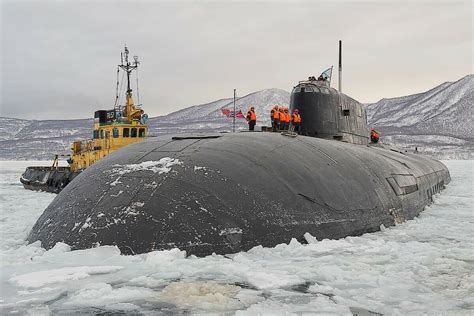 Putin S New Nuclear Submarine Sails To The Arctic