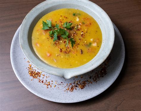 Caldo De Mandioquinha Prende O Intestino - Caldo de mandioquinha com calabresa e bacon | Band Receitas
