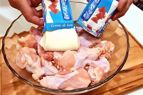 Misturei o frango no creme de leite e fiz uma receita de frango incrível