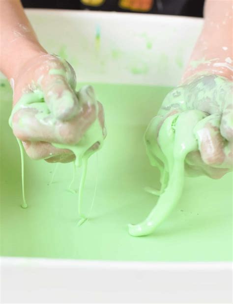 Oobleck Recipe With Plain Flour Bryont Blog