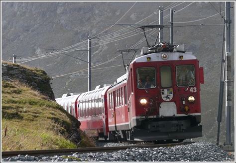 Triebwagen Abe Und F Hren Den Bernina Express Von Tirano