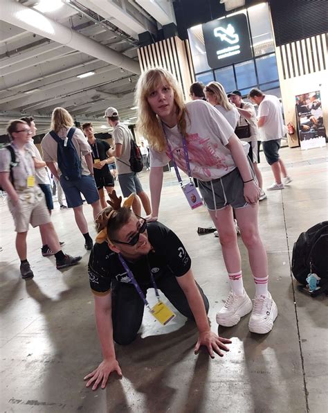 Dumbs 🇫🇮 Twitchcon 🇫🇷 On Twitter Twitchcon Is Going Well 💀 42kpp4uobu Twitter