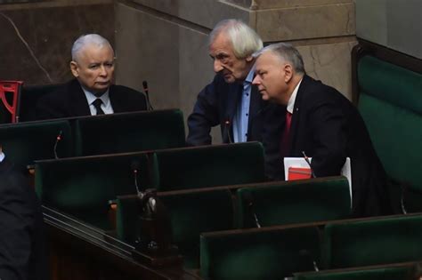 Prof Dudek o sondażu dla RMF FM PiS może wygrać wybory i nie rządzić