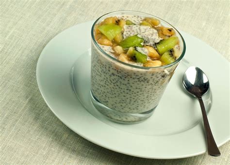 Pudding Aux Graines De Chia Lait De Coco Banane Et Kiwi 1 2 3 Veggie