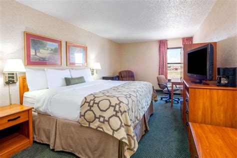 Hotel Baymont Inn And Suites Amarillo East Usa 184 € Invia