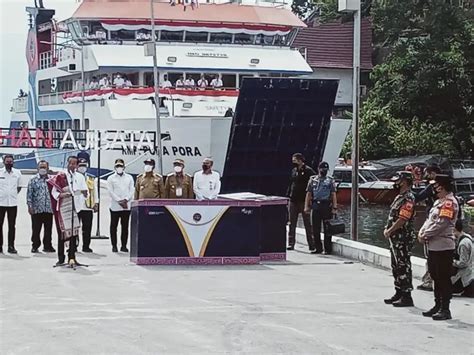 Resmikan Pelabuhan Penyeberangan Dan Kmp Di Kawasan Danau Toba