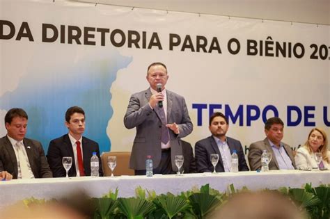 Carlos Brand O Participa Da Solenidade De Posse Da Nova Mesa Diretora