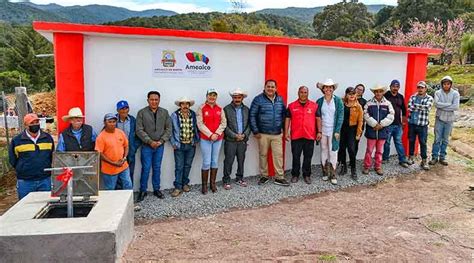 Noticiero Panorama Queretano René Mejía entrega rehabilitación de red