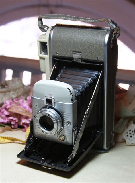 Polaroid Land Camera Vintage Retro S With Black