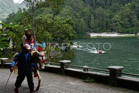 Sarangan Mulai Ramai Dikunjungi Wisatawan Antara Foto