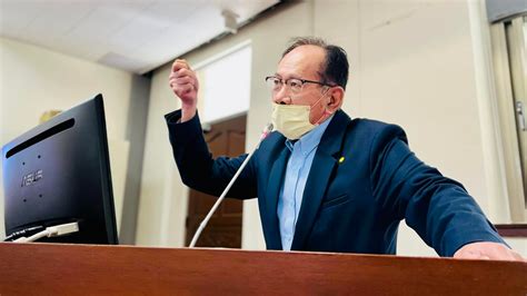 因收賄案被重判7年！藍委陳超明拋震撼彈 擬參選苗栗縣長 Yahoo奇摩時尚美妝