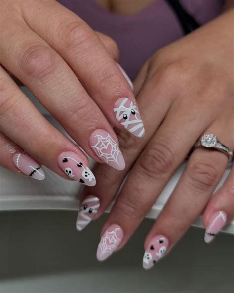 30 Spooktacular Halloween Nail Designs Cute Spooky Stiletto Nails