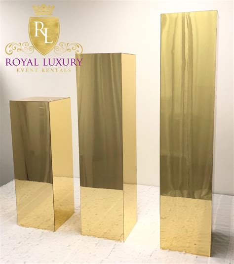 Mirrored Flower Stand in Gold or Silver - Royal Luxury Events