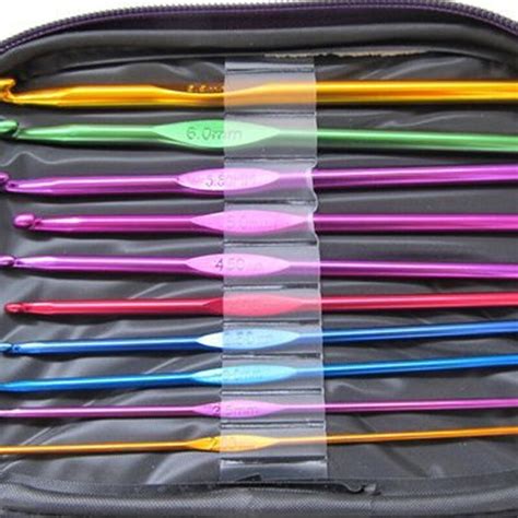 22pcs Crafts Aluminum Crochet Hook Knitting Kit Needles Handle Knit Weave Craft Yarn Stitches