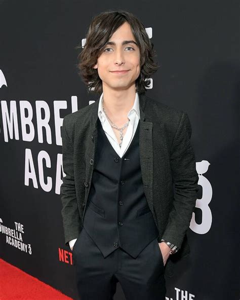 How Old Is 5 From The Umbrella Academy In Real Life Tv And Radio
