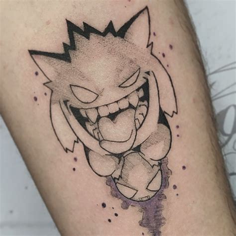 Tattoo pokémon gengar Tatuagem pokemon Tatuagens interessantes