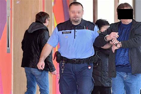 Erst Horrorfilme dann Sex Mädchen von Stiefvater missbraucht