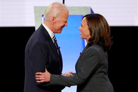 Joe Biden Escolhe Kamala Harris Como Sua Candidata A Vice Cnn Brasil