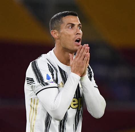 Juventus Turin Cristiano Ronaldo Positiv Auf Corona Getestet Welt