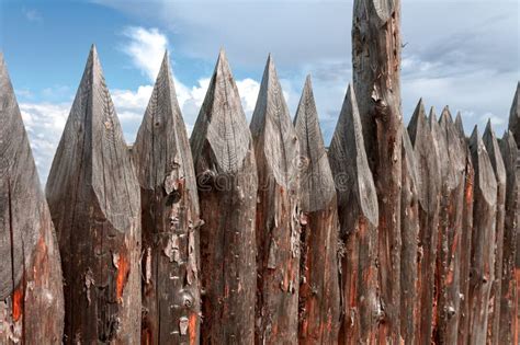 420 Wood Log Fort Wall Stock Photos Free And Royalty Free Stock Photos