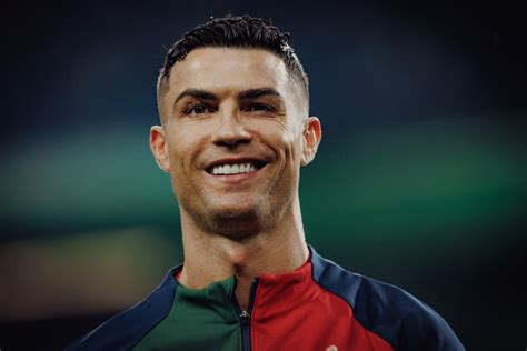 Are Ronaldo's Teeth Really His Own? Find Out The Truth | Longevita