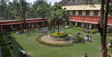 Mh College