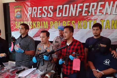 Pegawai Bumn Jadi Pemasok Senpi Ilegal Metropolitan