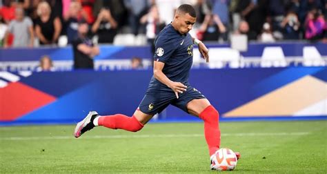 Psg Mbapp Veut Tre Pr Sent La Reprise Malgr Le Coup De Pression