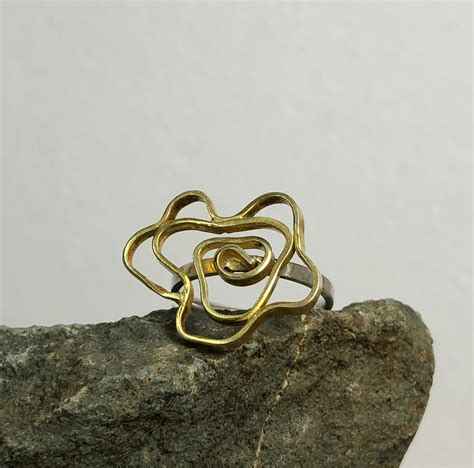 Basic Themed Workshop Metals And Gems Jewelry Studio