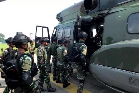 Pasukan Khusus Yonko Kopasgat Lalukan Misi Sar Tempur Dengan Helly