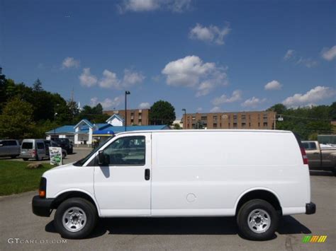 Summit White Chevrolet Express Cargo Wt Photo