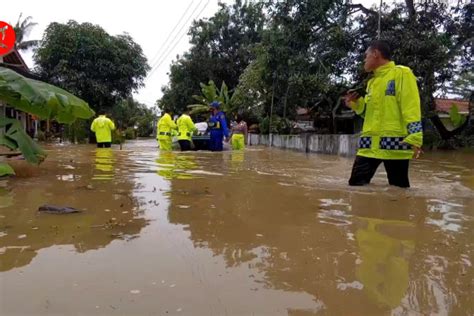 Banjir Pekalongan Meluas 2 000 Jiwa Terdampak ANTARA News