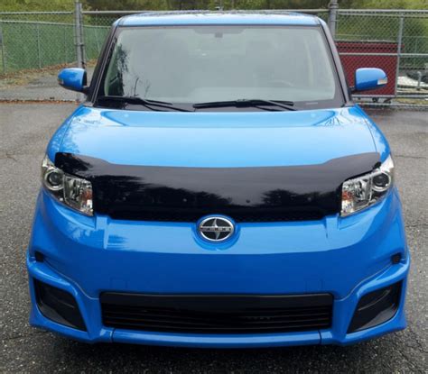 Scion xB 2010-2015 - FormFit Hood Protectors