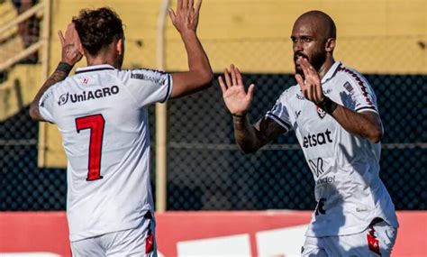 Vitória vence o Itabuna e volta às semifinais do Baianão após seis anos