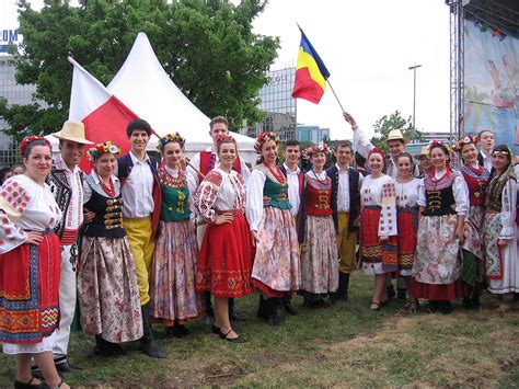 Traditii In Bucuresti Ansamblul Folcloric Doina International