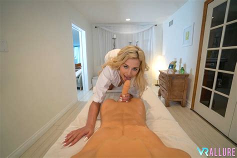 Sophia Lux VR Porn Videos VRXdb